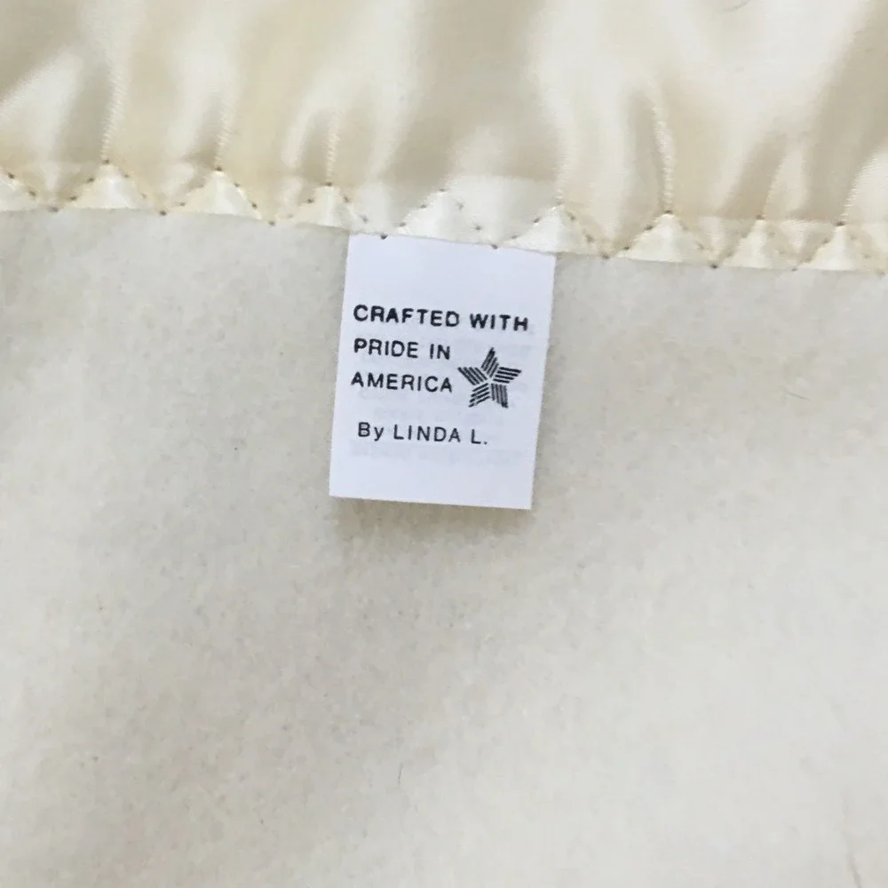 Vintage USA Made Ivory Blanket with Nylon Satin Trim 68
